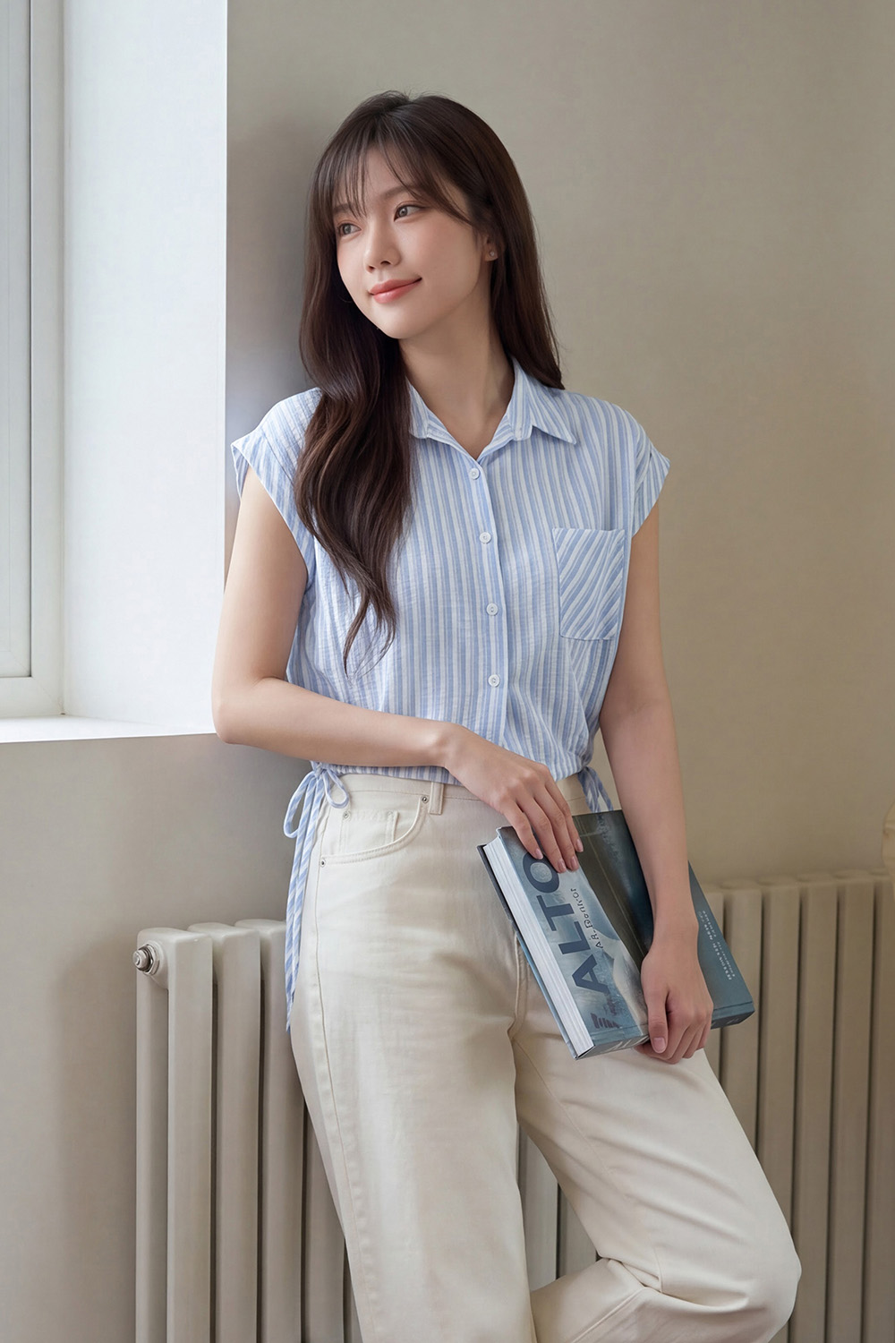 Áo kiểu kẻ sọc dáng ngắn phối thắt nơ