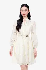 Đầm xòe xô thêu tay dài phối thắt lưng