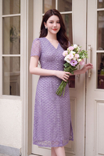 Đầm ren thêu màu tím dáng chữ A xòe