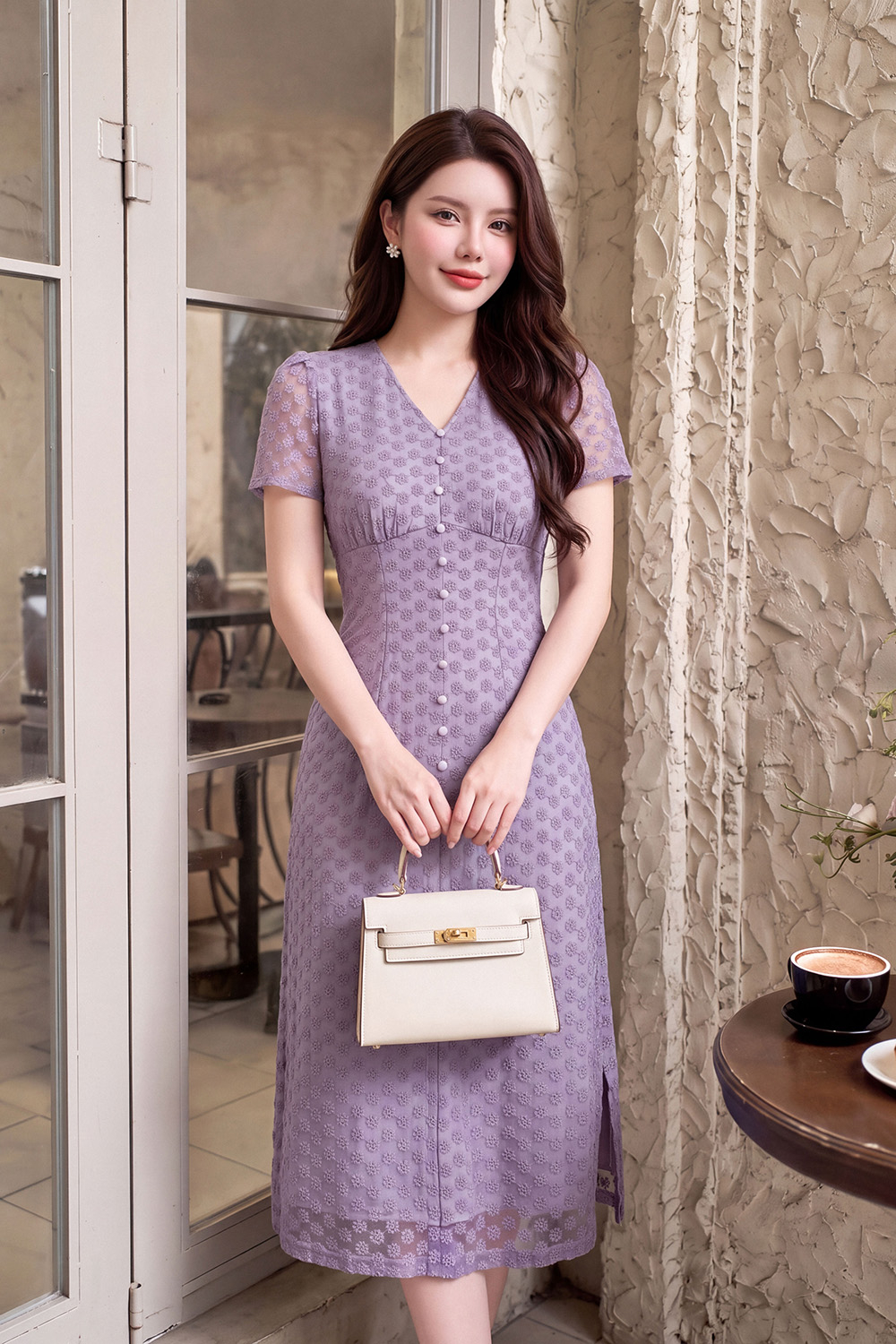 Đầm ren thêu màu tím dáng chữ A xòe