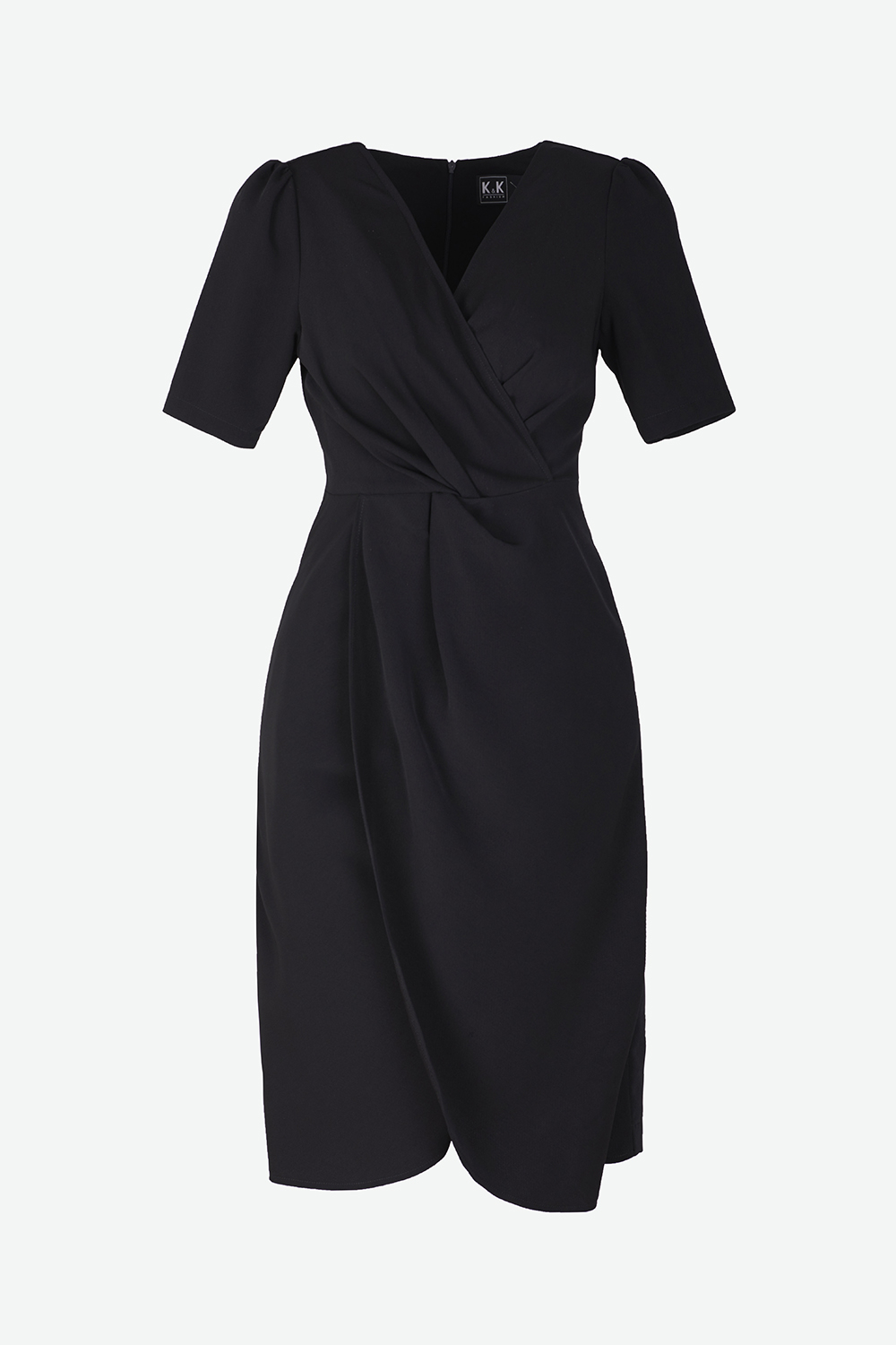 Đầm đen dáng chữ A tùng váy đắp chéo xẻ tà 