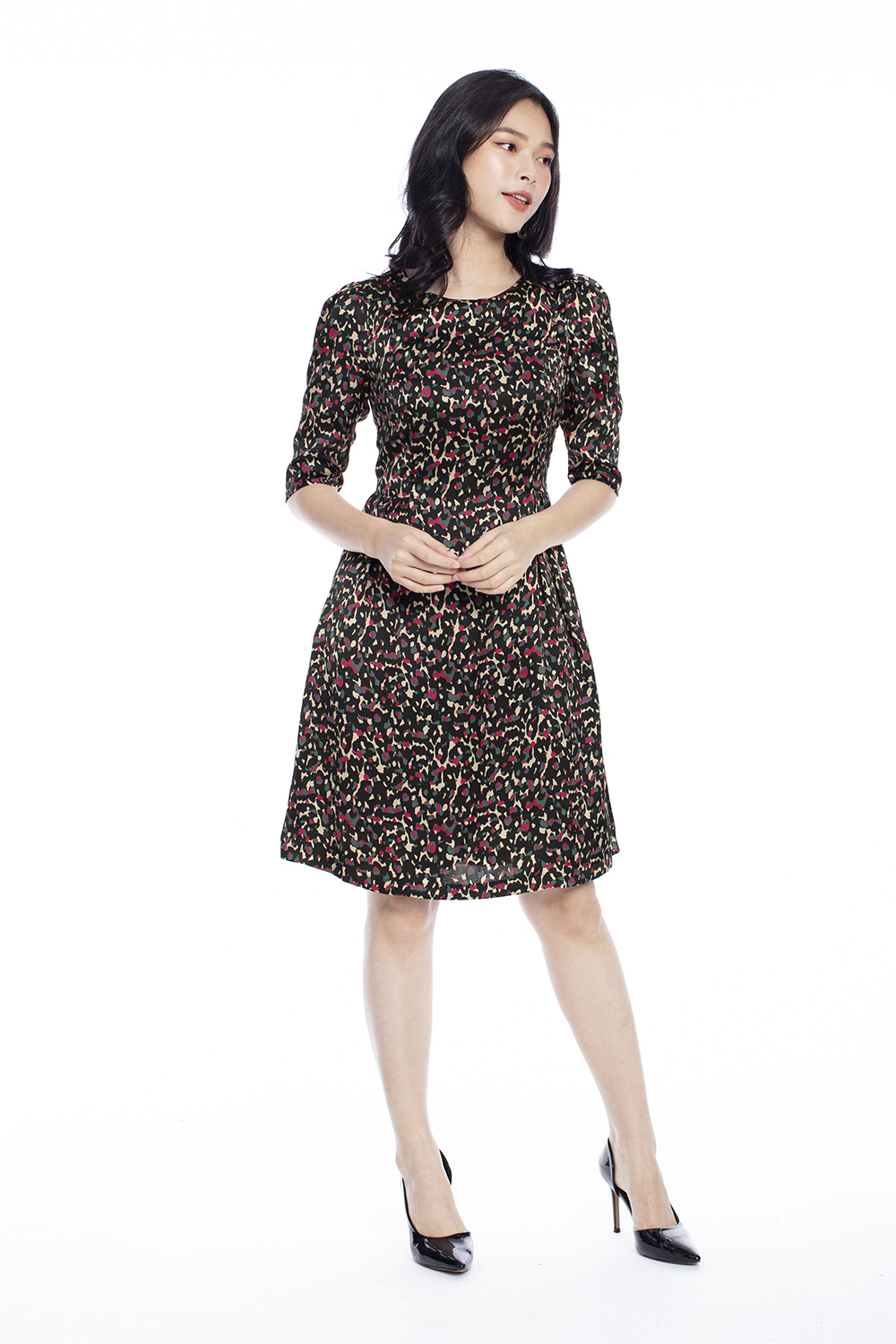 Đầm xòe họa tiết tay lỡ 