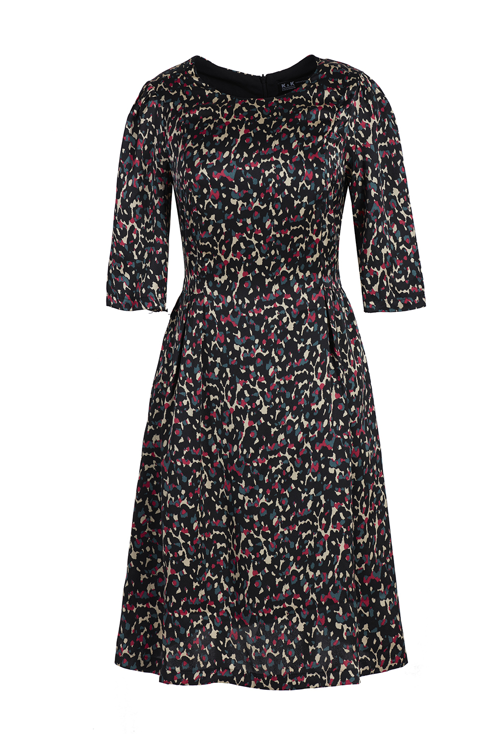 Đầm xòe họa tiết tay lỡ 