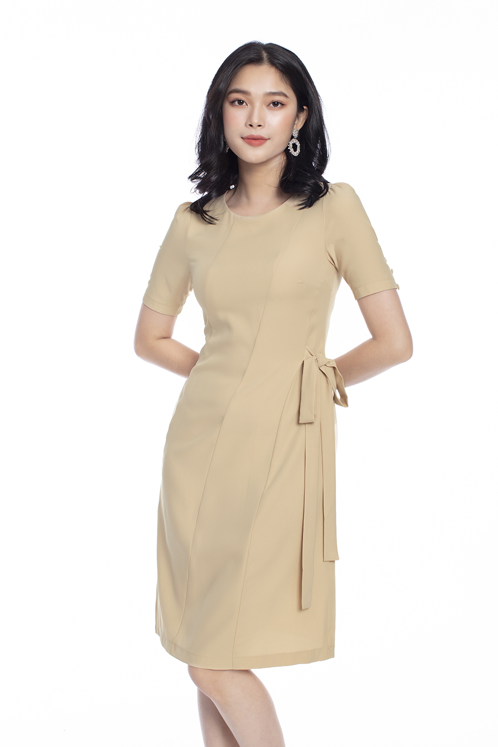 Đầm chữ A cổ tròn eo thắt nơ 