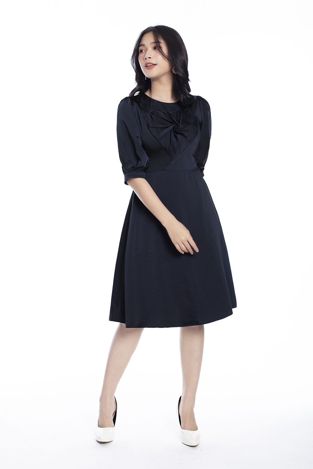 Đầm xòe đơn sắc tay lỡ 