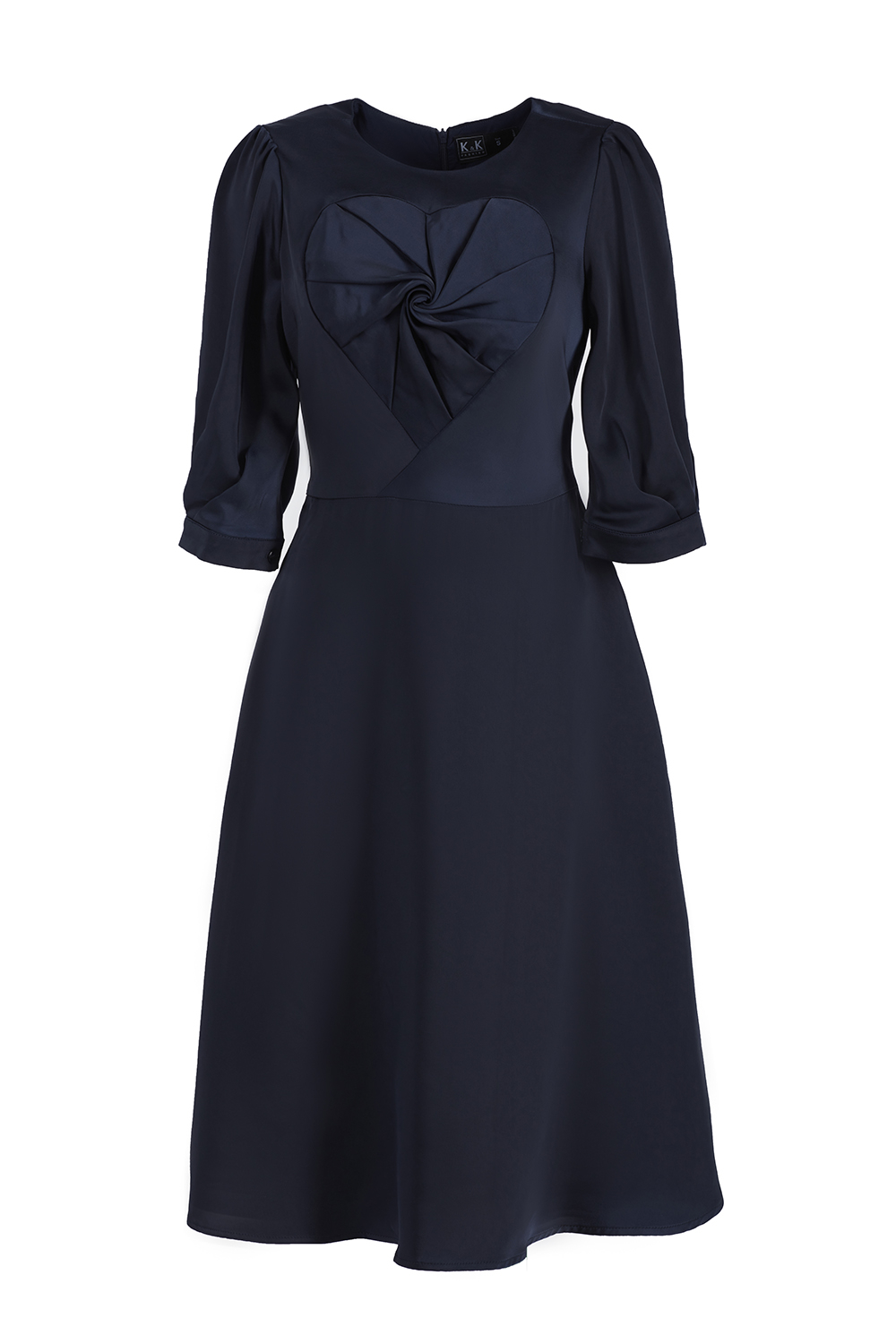 Đầm xòe đơn sắc tay lỡ 