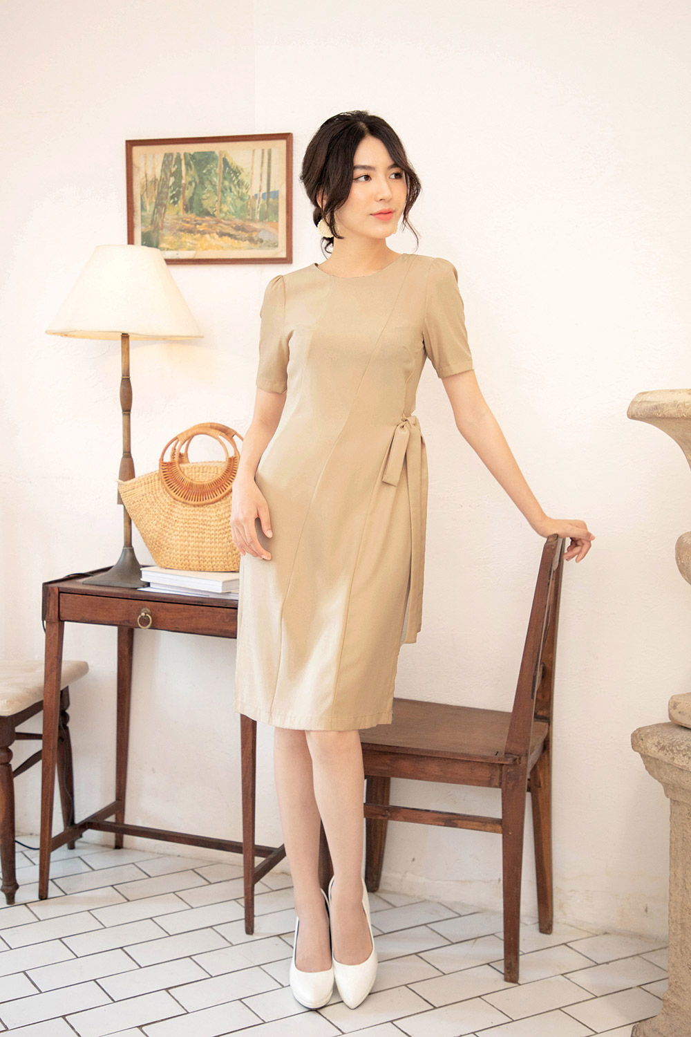 Đầm chữ A cổ tròn eo thắt nơ 