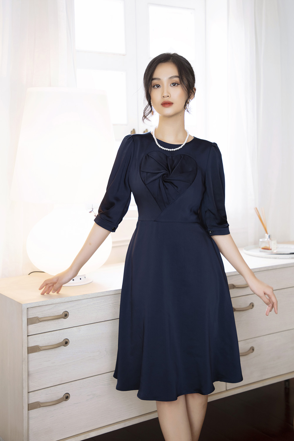 Đầm xòe đơn sắc tay lỡ 