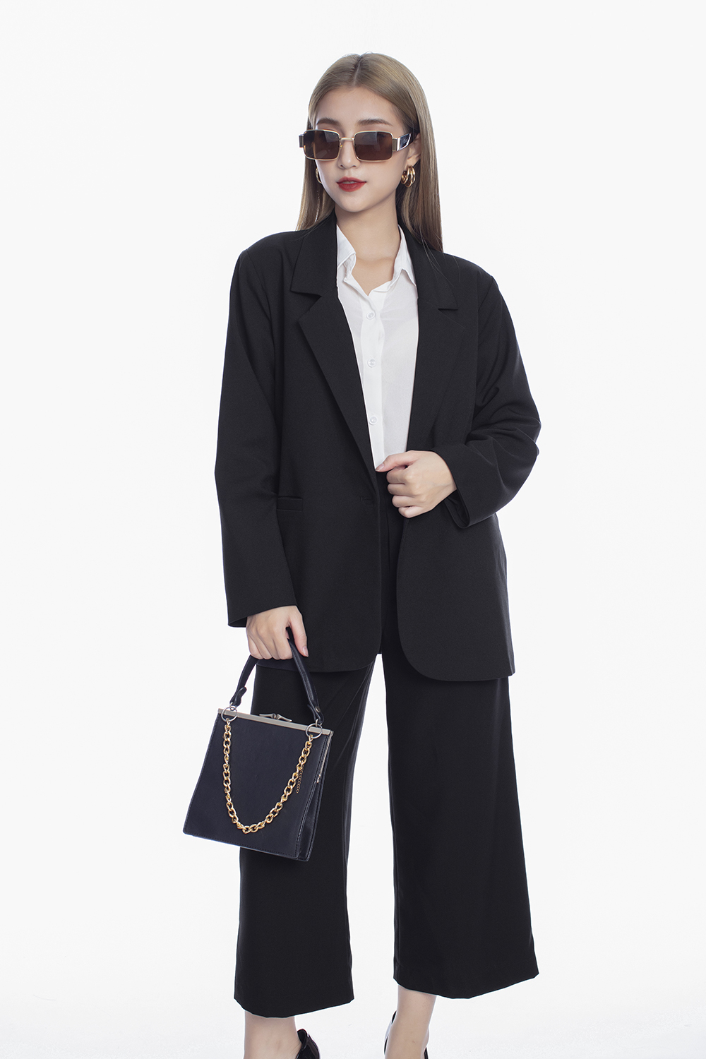 Áo khoác blazer đen có túi