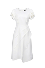 Đầm trắng tùng váy xòe đắp chéo tay đính hoa