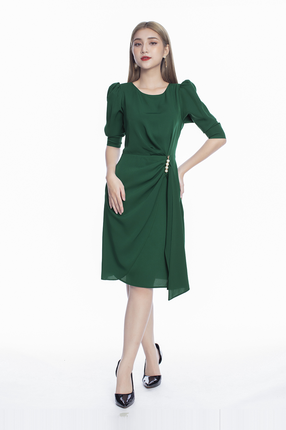 Đầm chữ A tay lỡ nhấn eo 