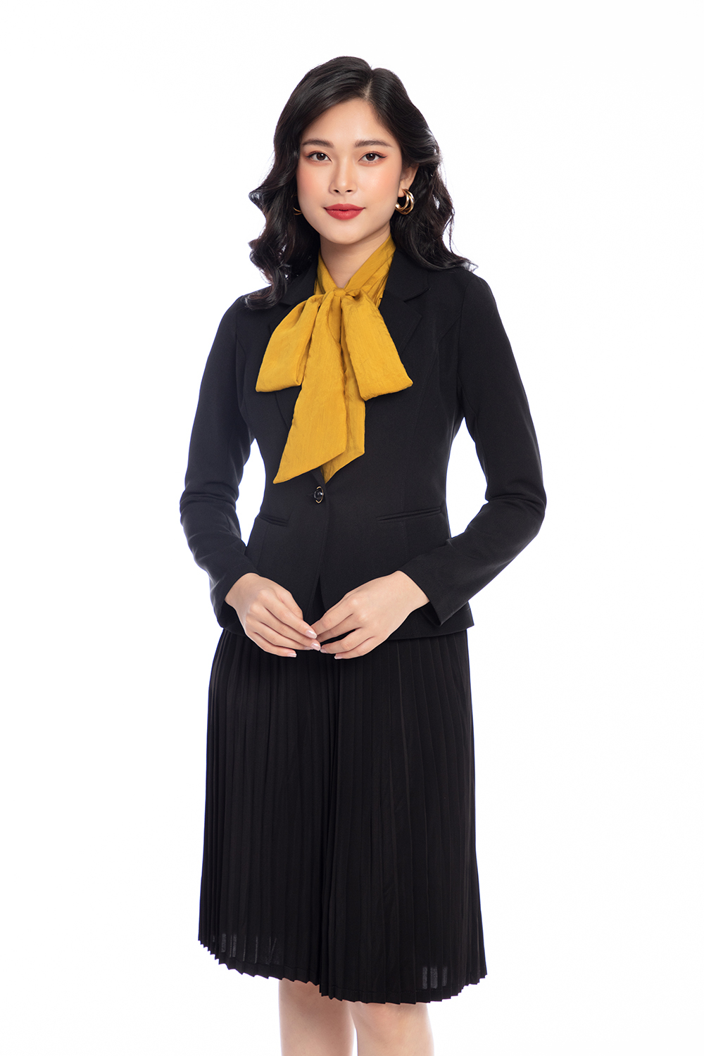 Áo khoác blazer dáng ôm màu đen 