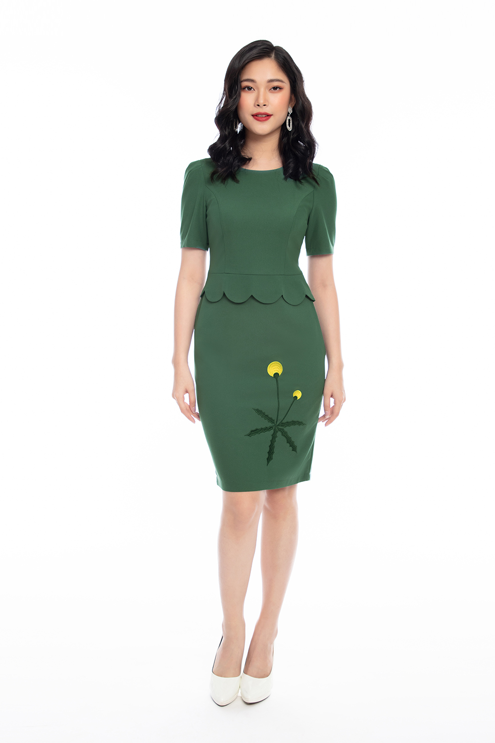 Đầm peplum tùng váy thêu hoa 