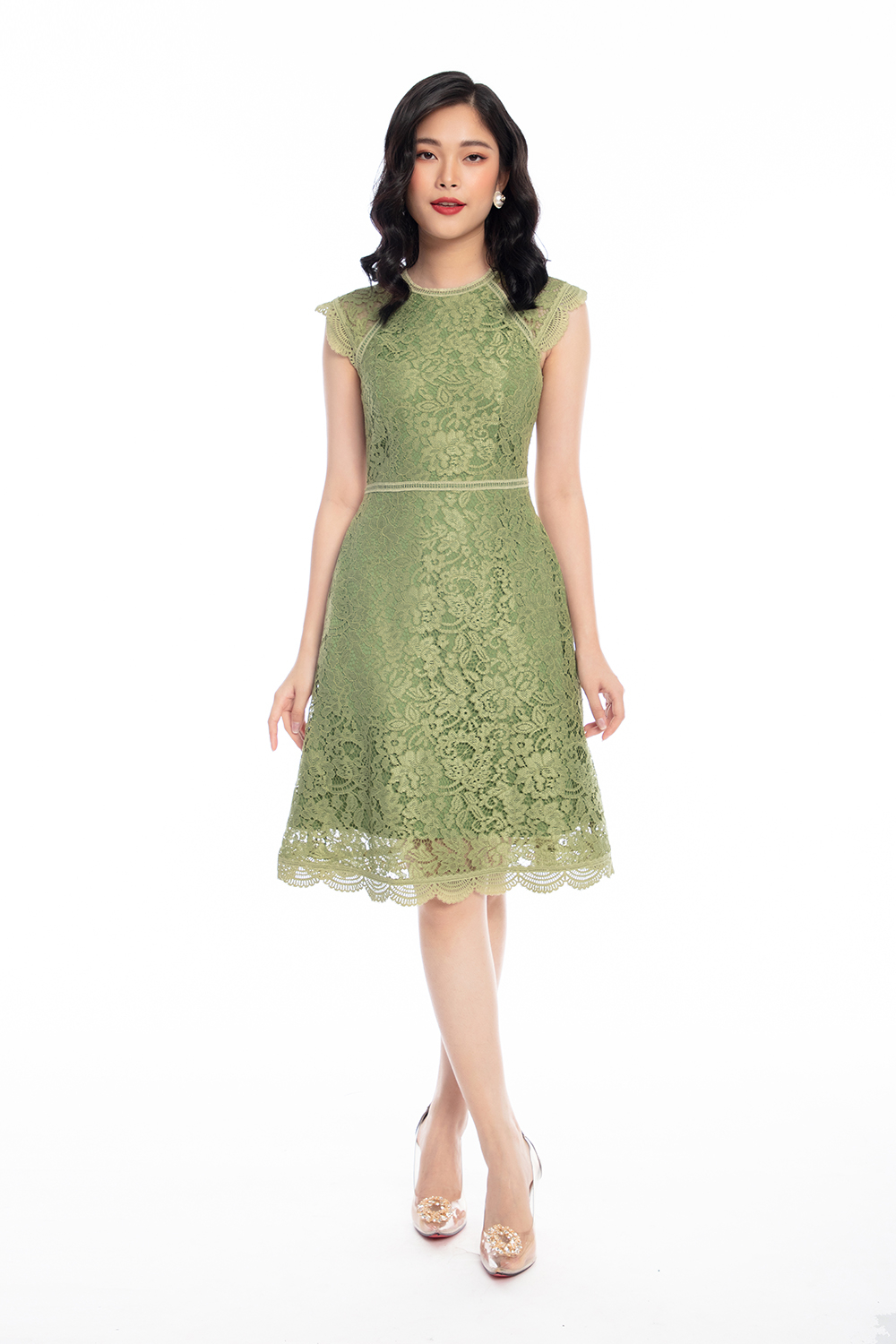 Đầm ren dáng xòe tay con 