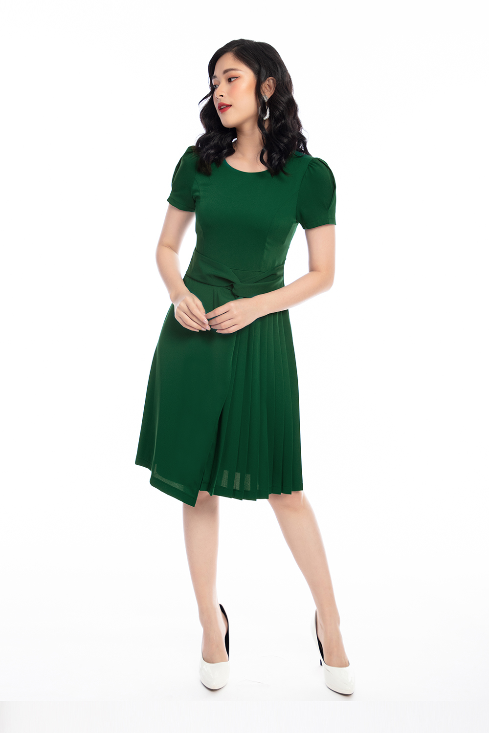 Đầm chữ A nhấn eo tùng váy xếp ly 