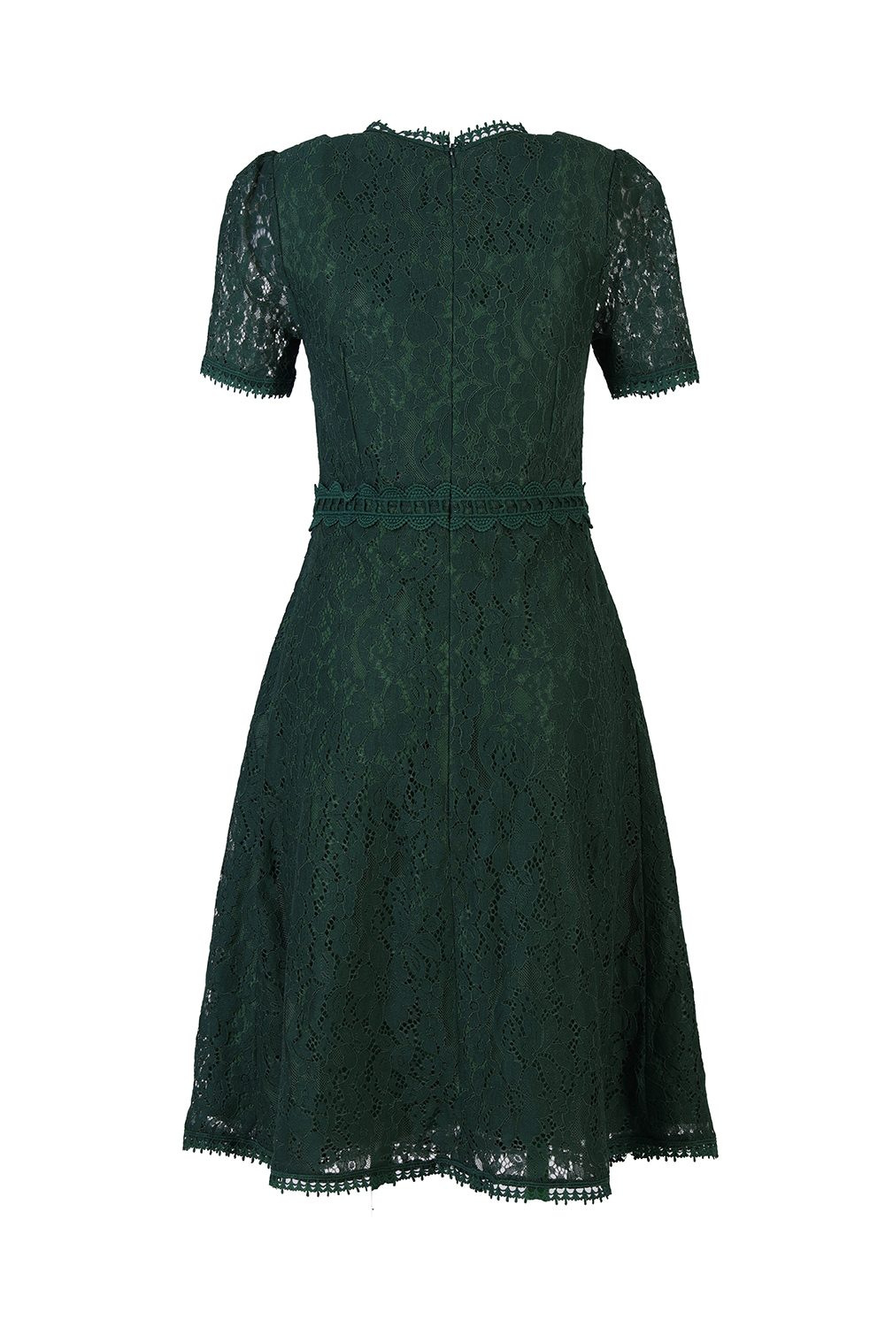 Đầm ren xòe cổ cut-out 