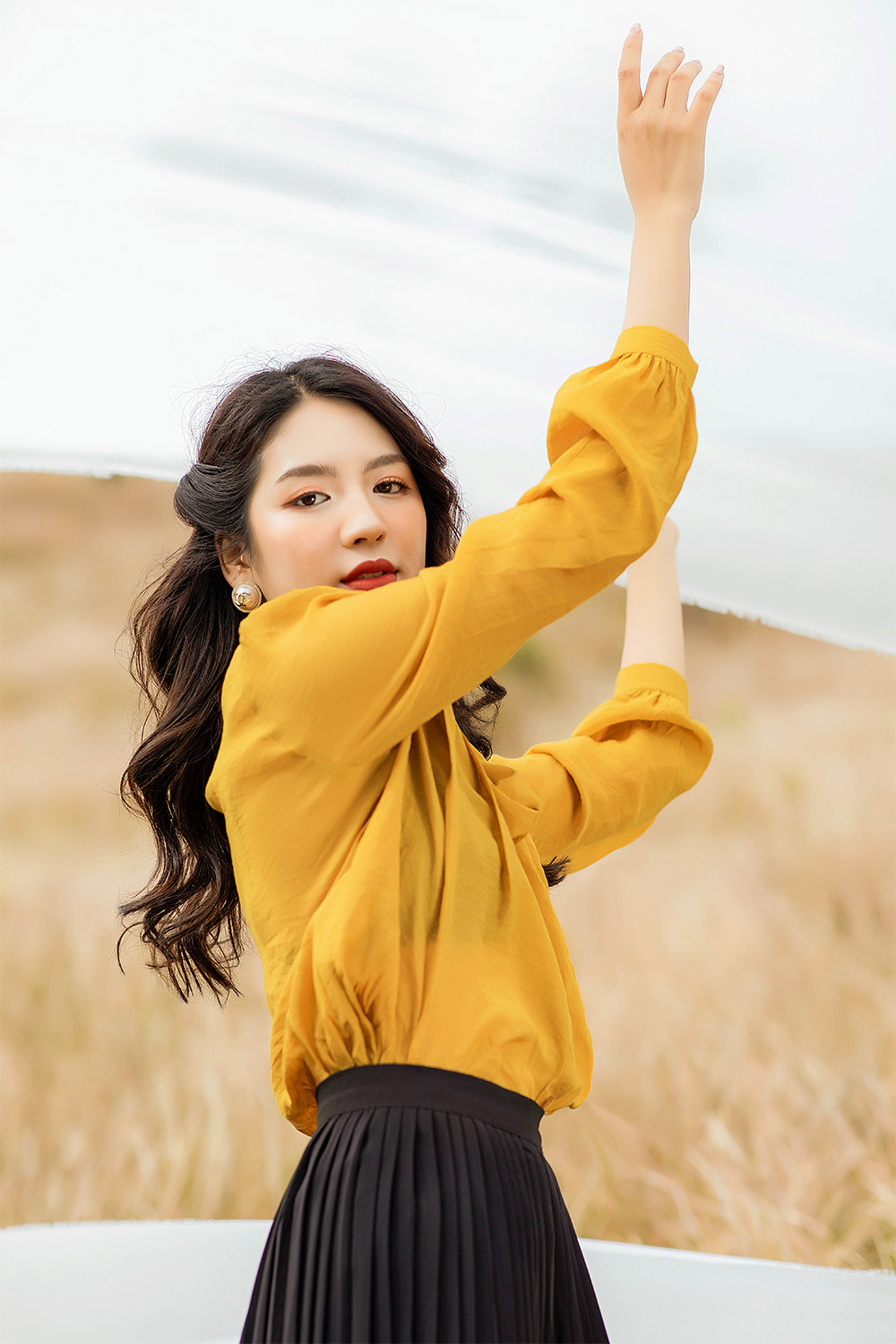 Áo sơ mi tay dài cổ thắt nơ 