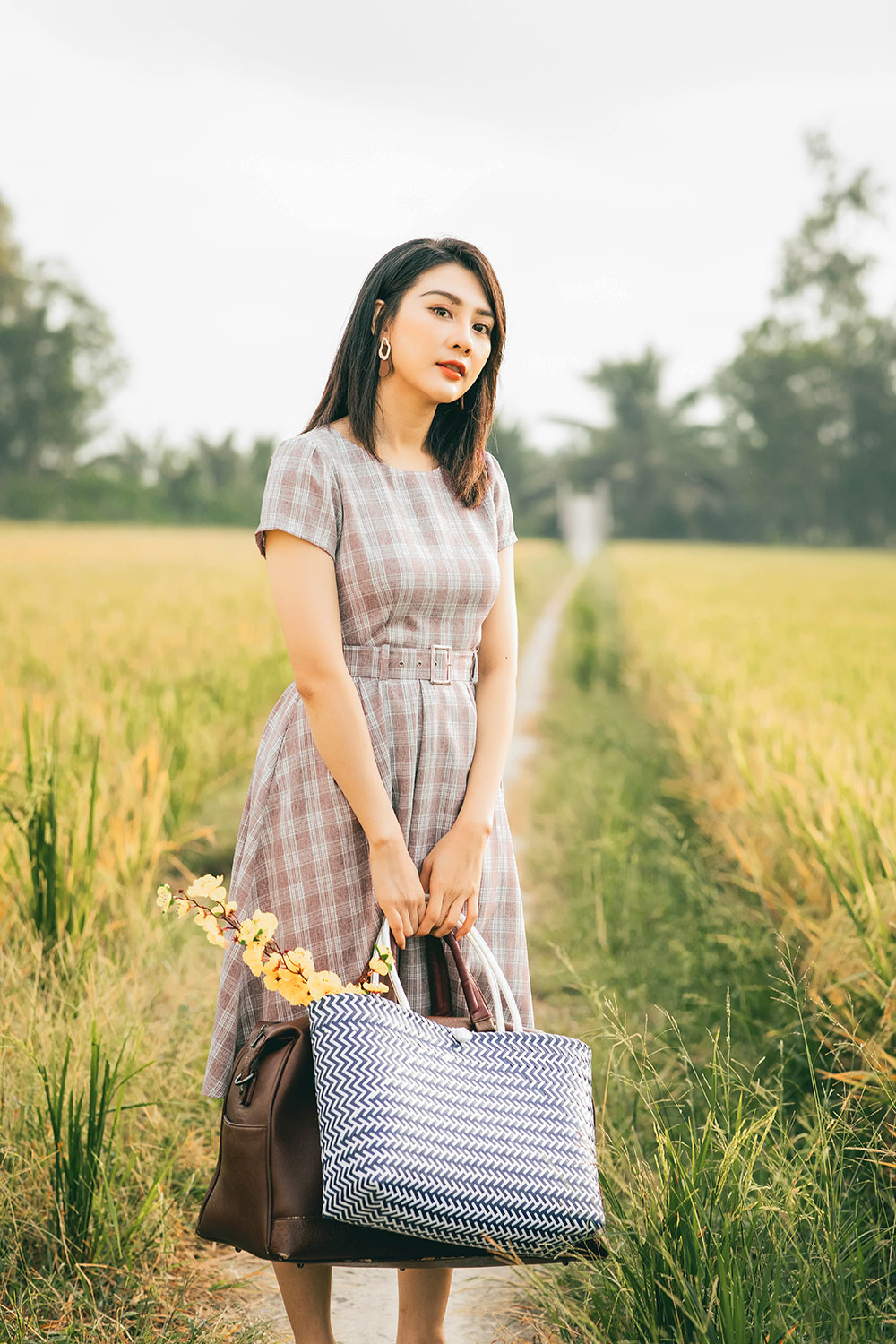 Đầm xòe caro phối thắt lưng 