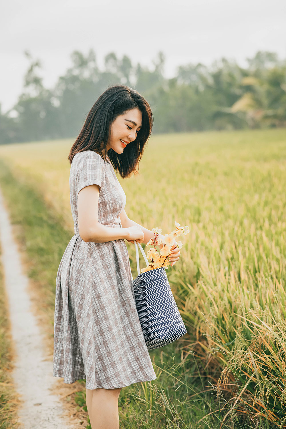 Đầm xòe caro phối thắt lưng 