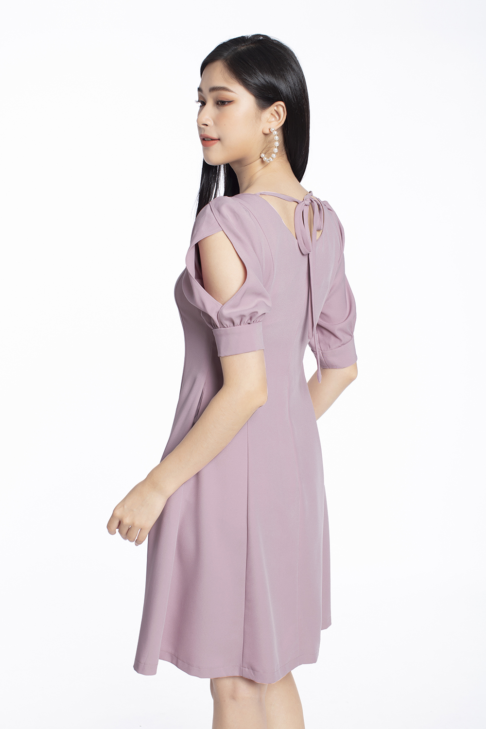 Đầm chữ A cổ tim tay cut-out 