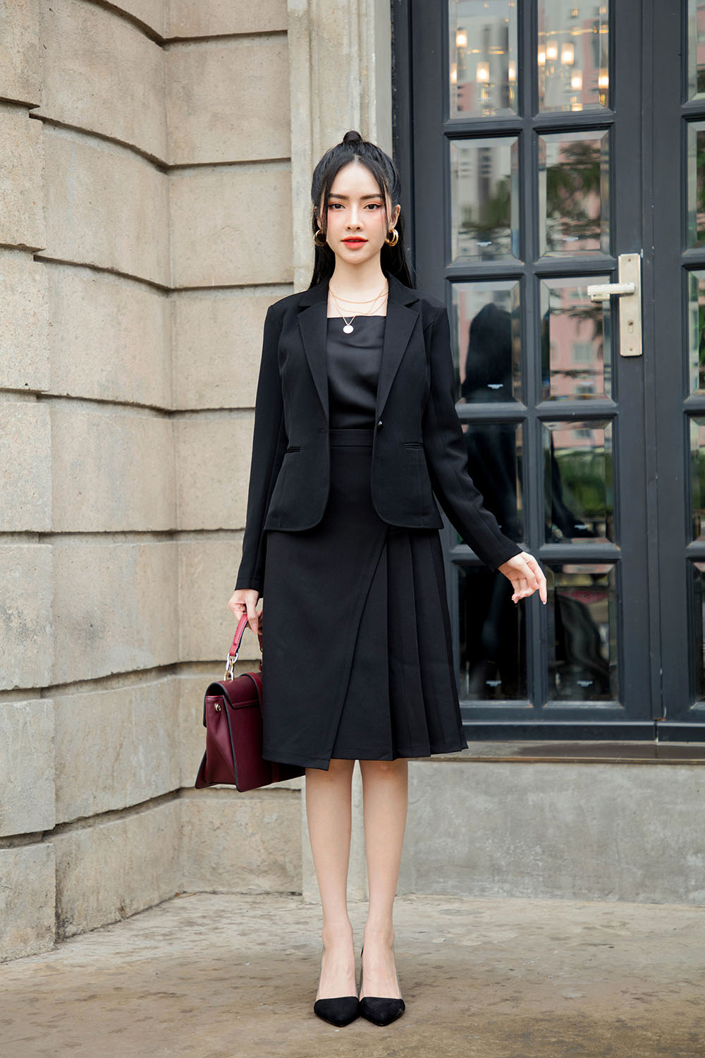 Áo khoác blazer dáng ôm màu đen 