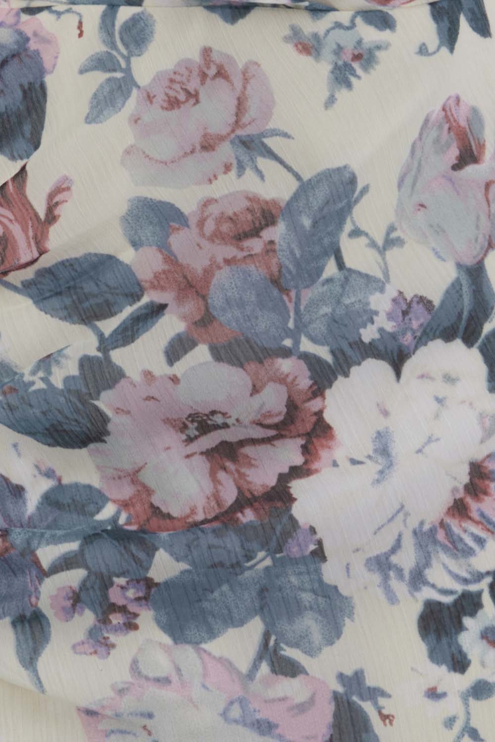 Đầm voan hoa viền bèo cổ V 