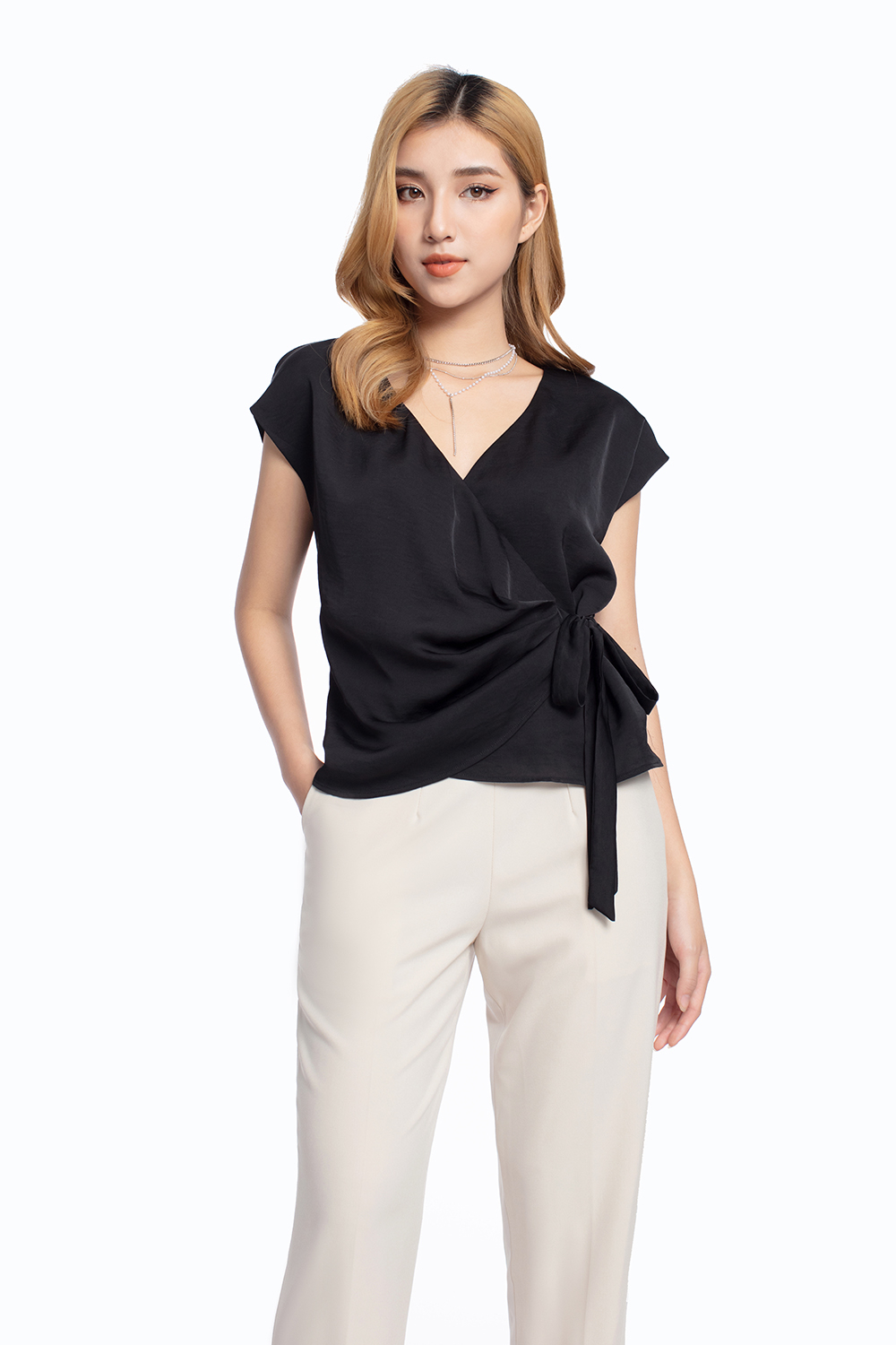 Áo sơ mi tay ngắn dáng quấn 