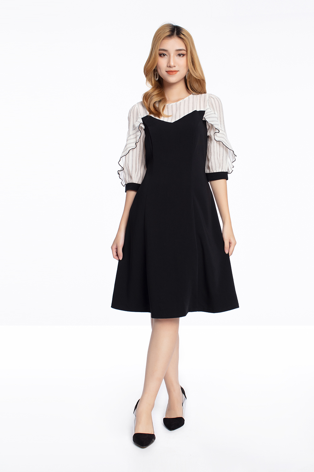 Đầm xòe tay lỡ phối bèo 