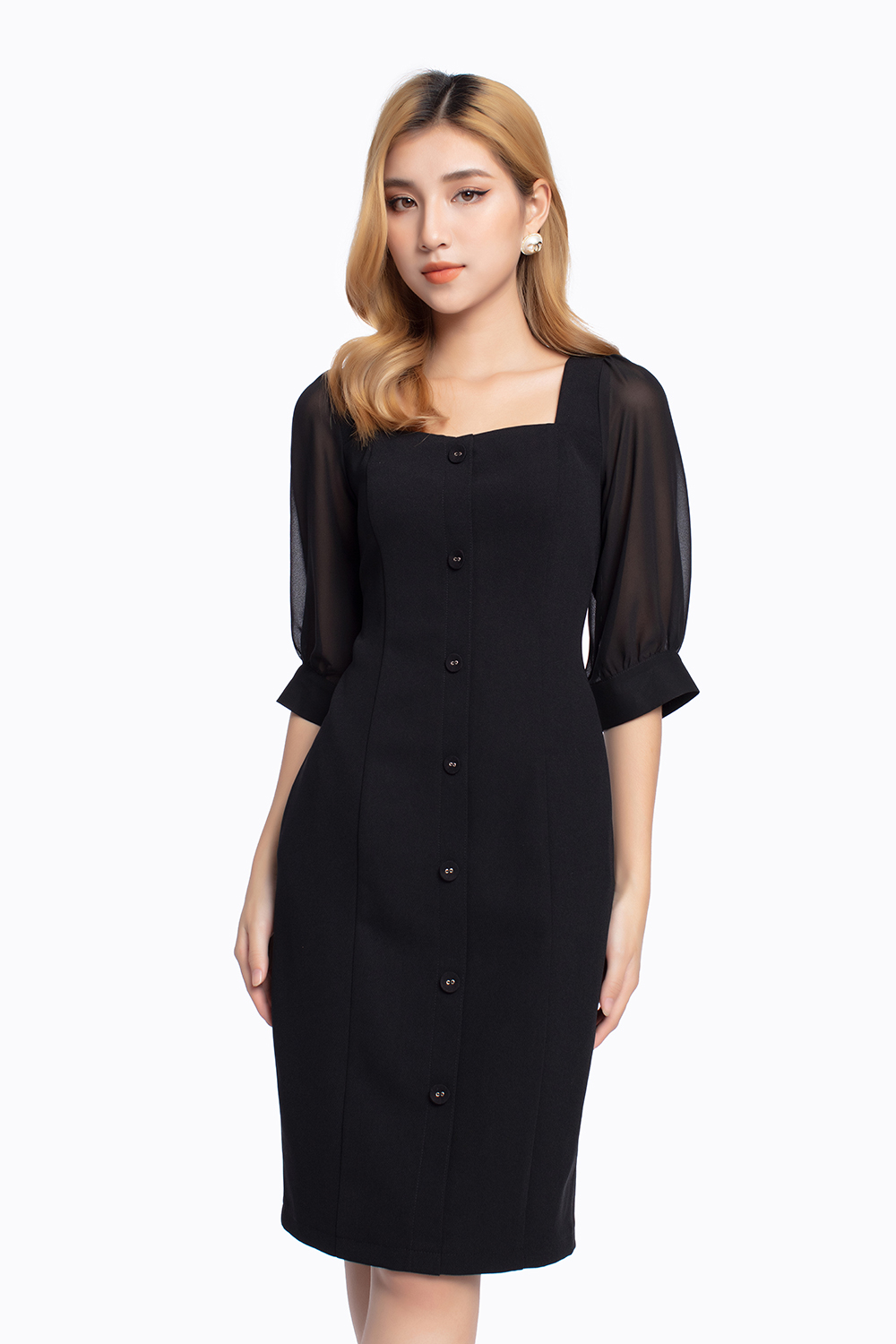 Đầm sơ mi màu đen tay lỡ phối voan 