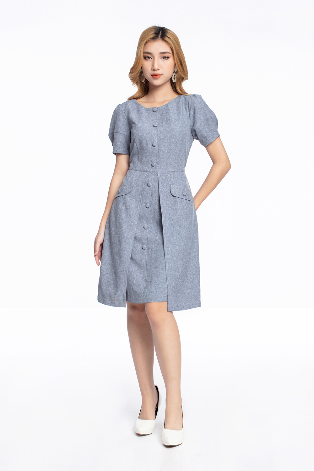 Đầm chữ A tùng xẻ tà phối nút 