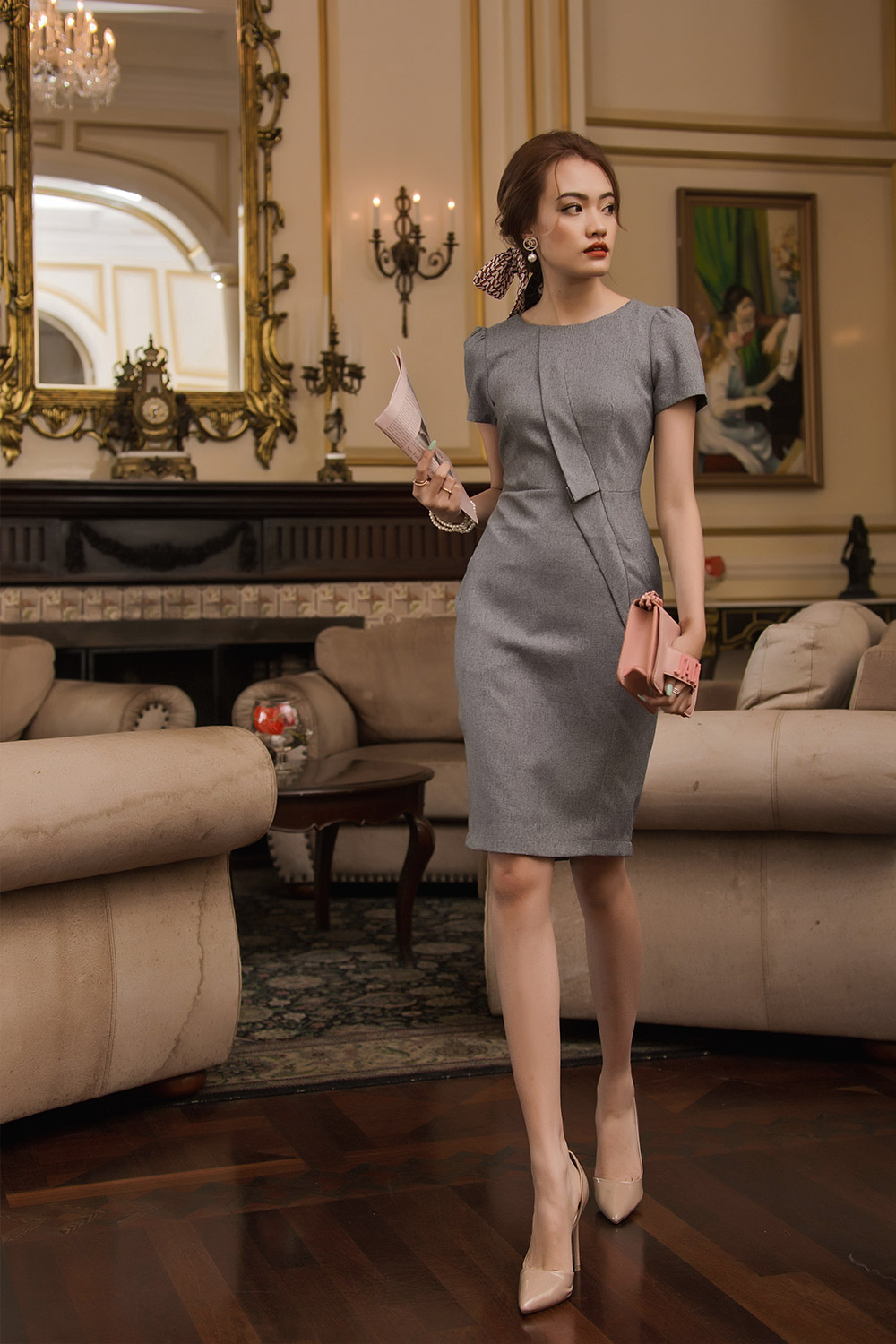 Đầm đơn sắc dáng ôm viền bèo 