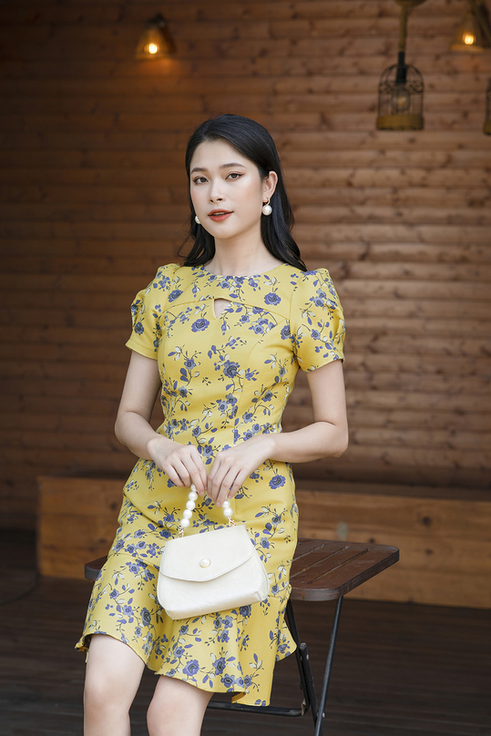 Đầm hoa đuôi cá dáng ôm KK105-06