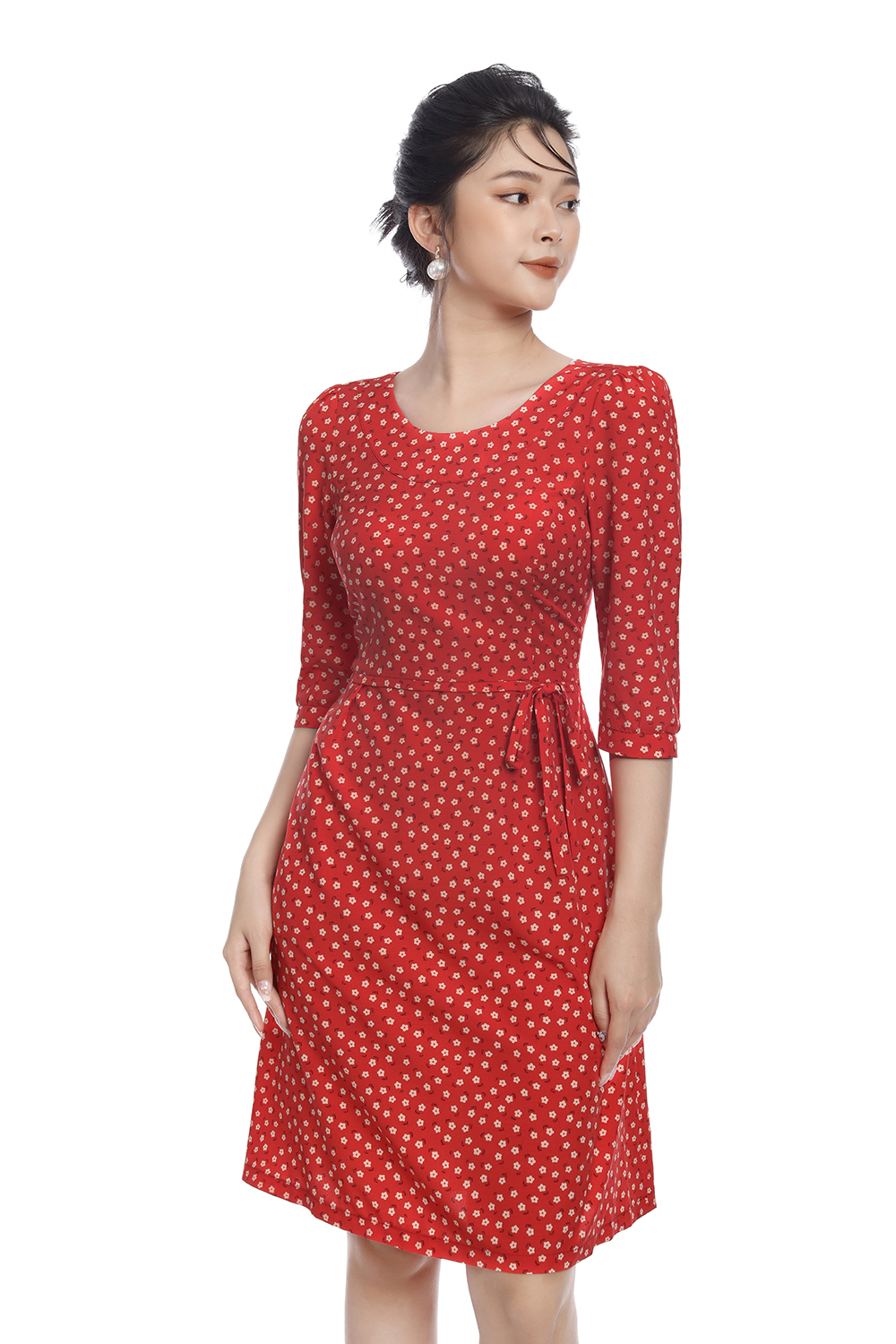 Đầm hoa nhí tay lỡ nhấn eo phối nơ 