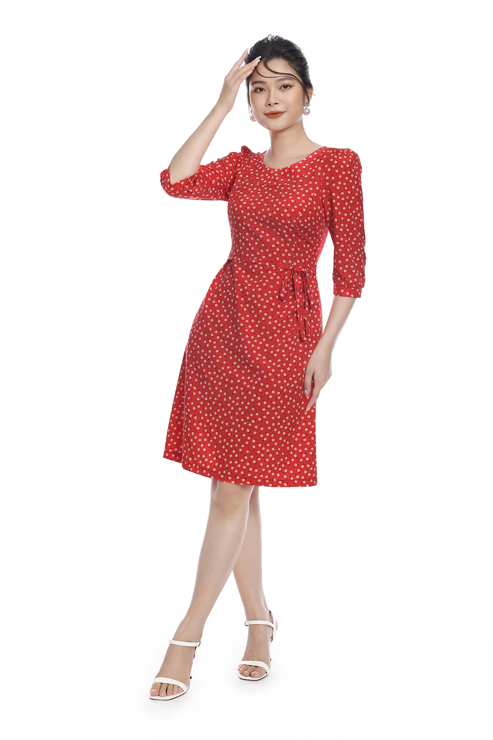 Đầm hoa nhí tay lỡ nhấn eo phối nơ 