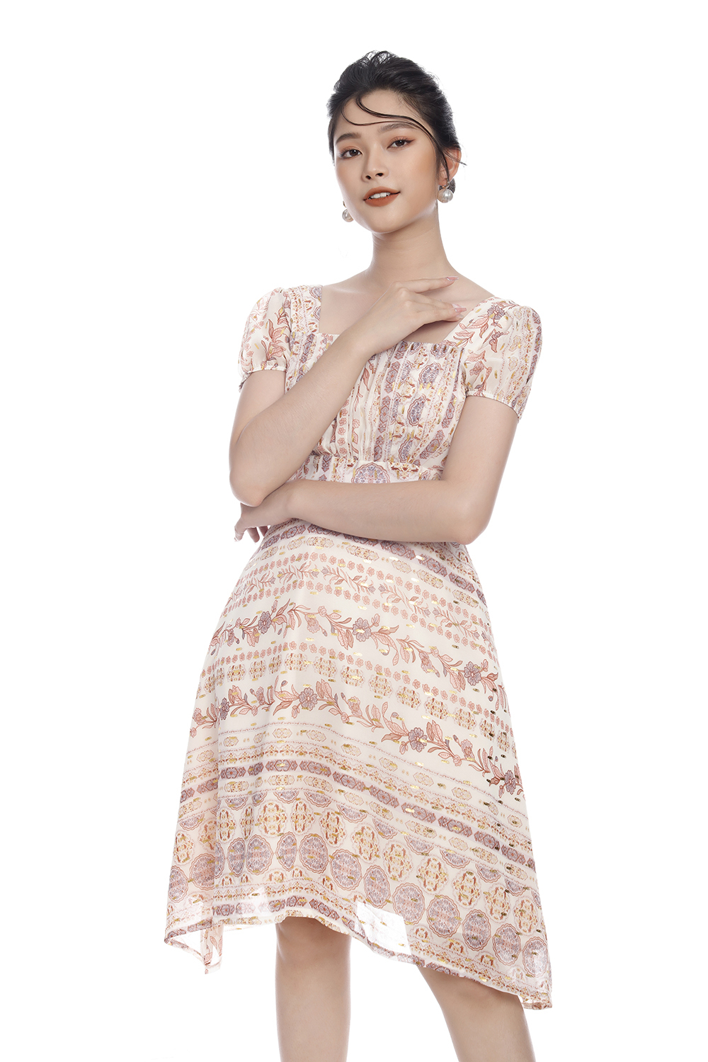 Đầm xòe họa tiết hoa xếp ly ngực 