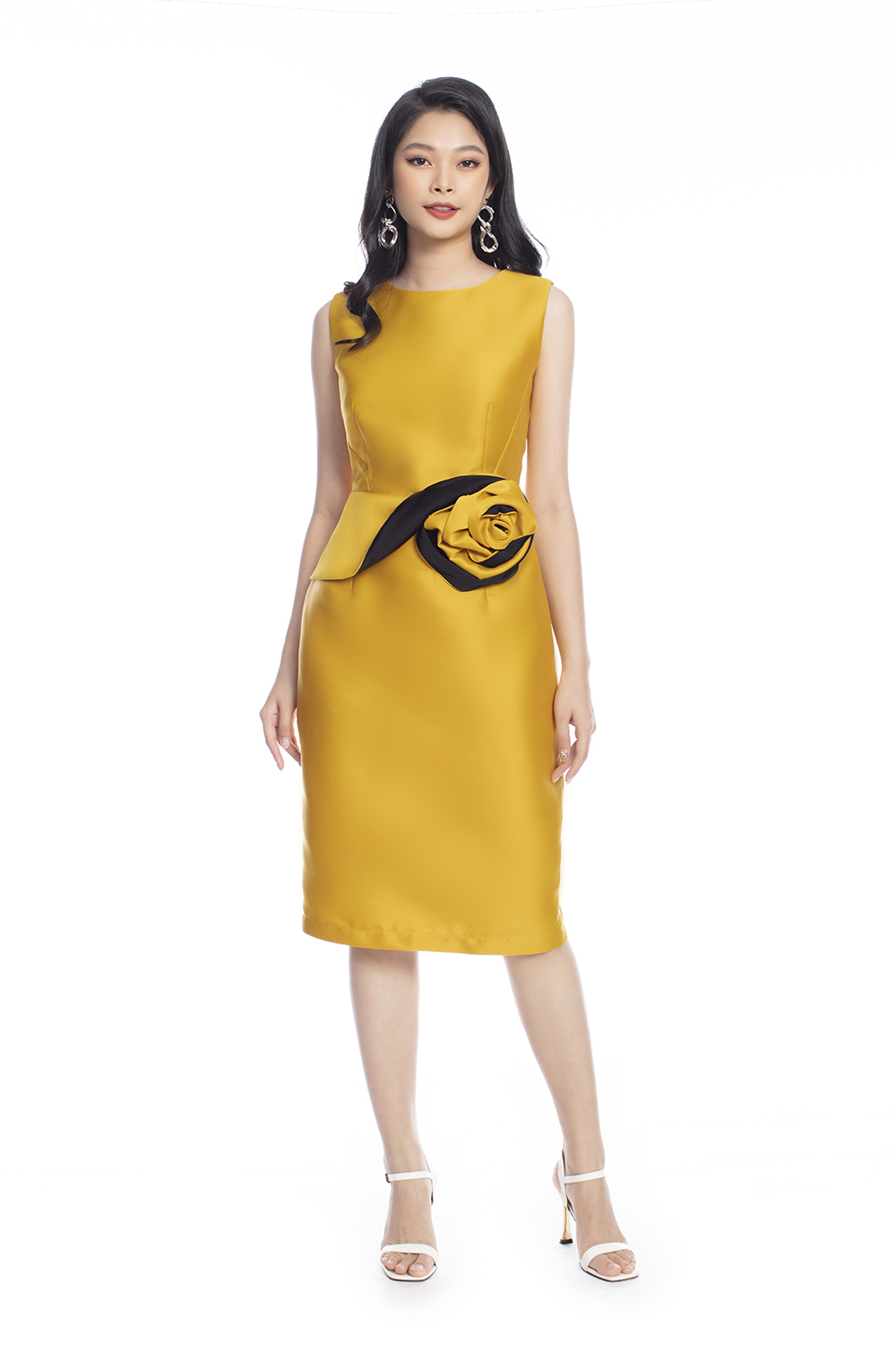 Đầm dự tiệc sát nách eo nhấn nơ 