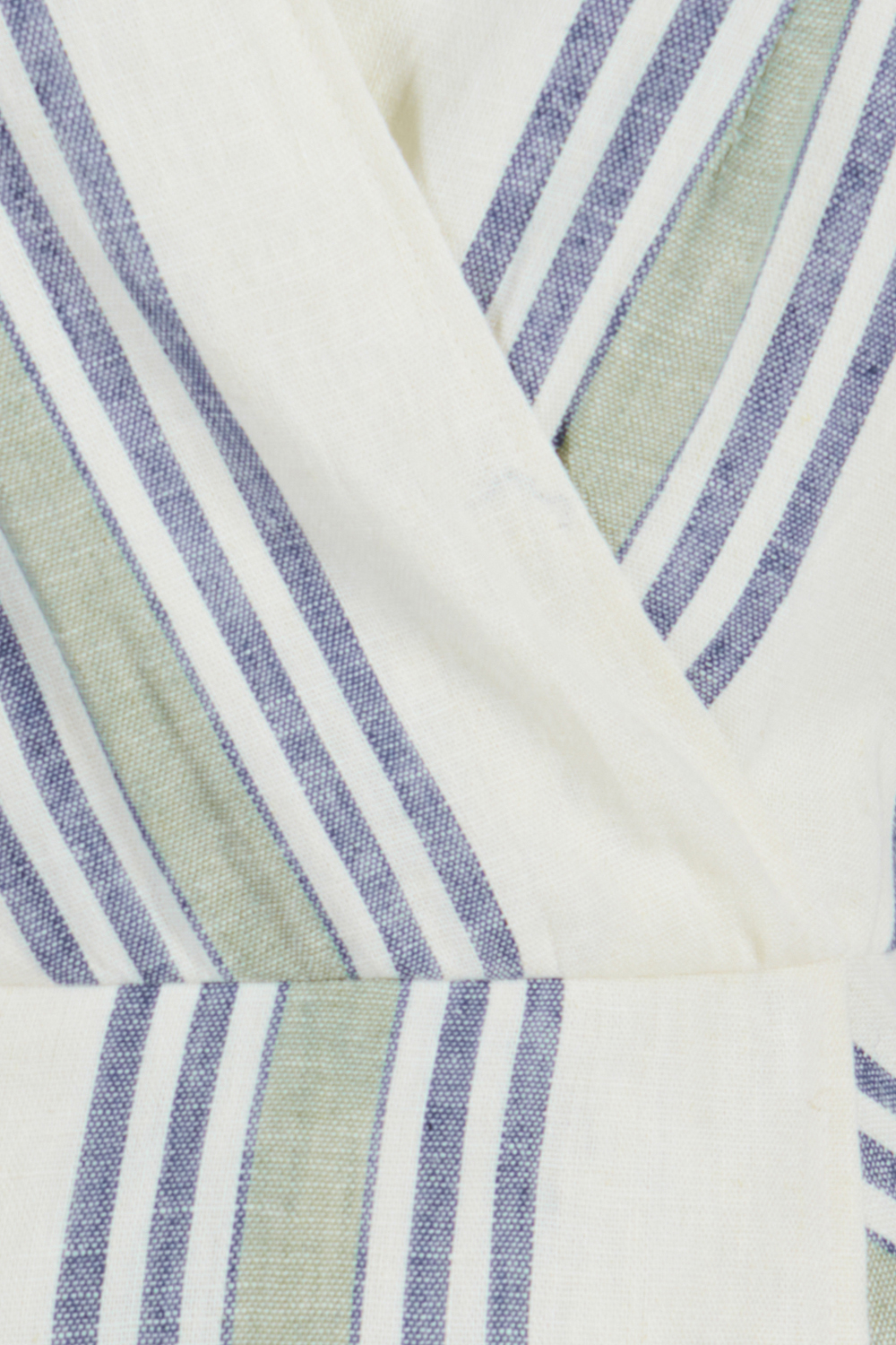 Đầm quấn wrap dress họa tiết kẻ sọc 