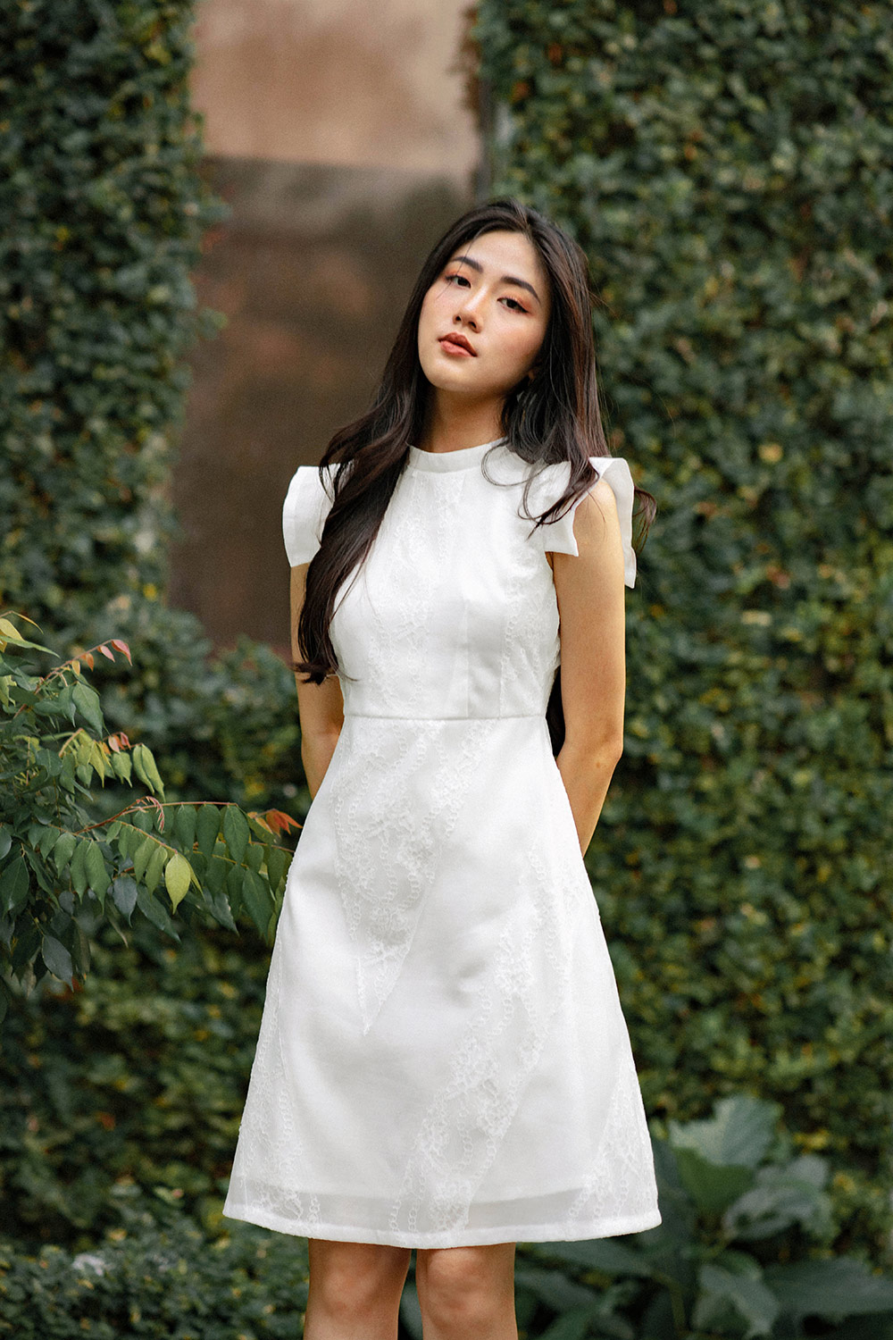 Đầm trắng xoè kết hoa vải lụa tùng trái bí - Quần Áo Giá Xưởng