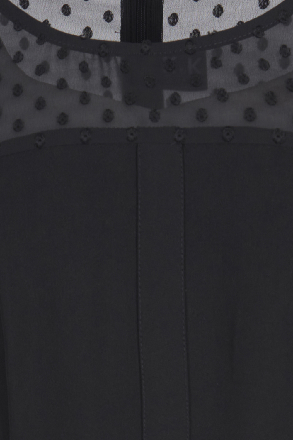 Đầm đen dáng xòe phối voan cóc 