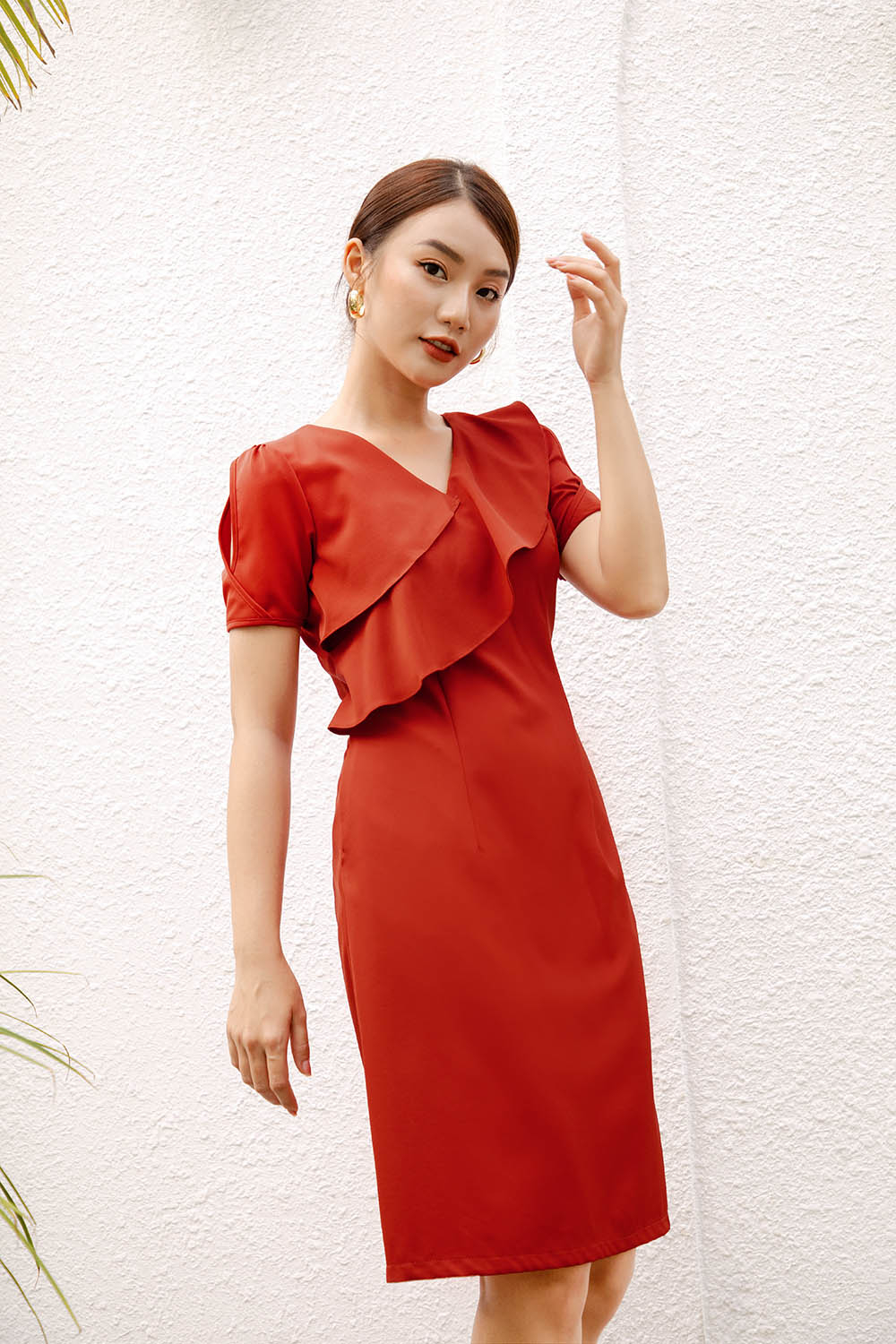 Đầm ôm body kiểu lệch vai nhún eo phối bèo (Đỏ) | AlvinStore.Vn