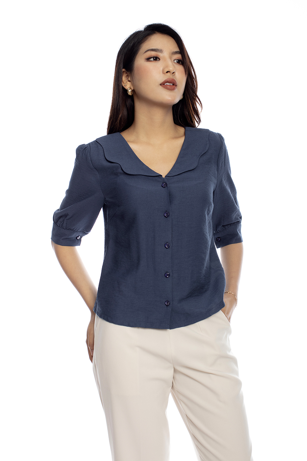 Áo sơ mi cổ sen tay lỡ 