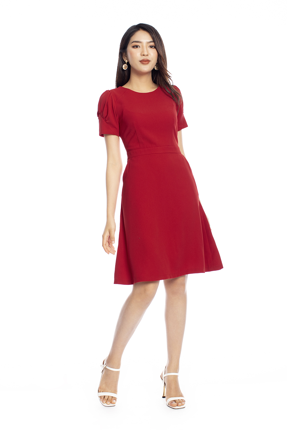 Đầm xòe cổ tròn tay phồng nhẹ 