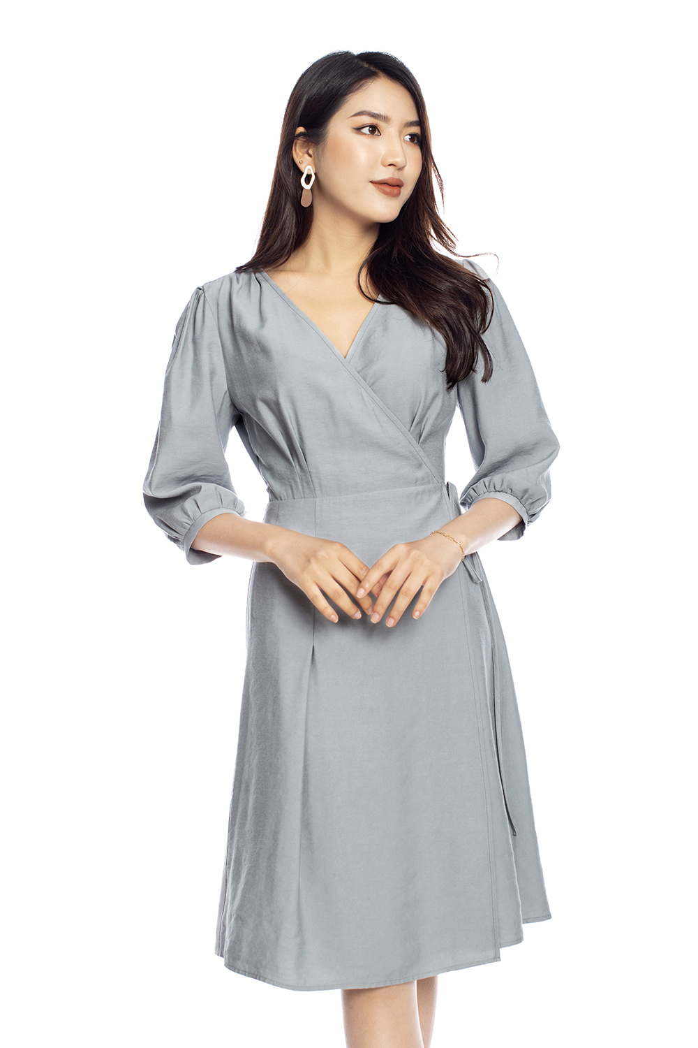 Đầm wrap dress tay lỡ cổ V 
