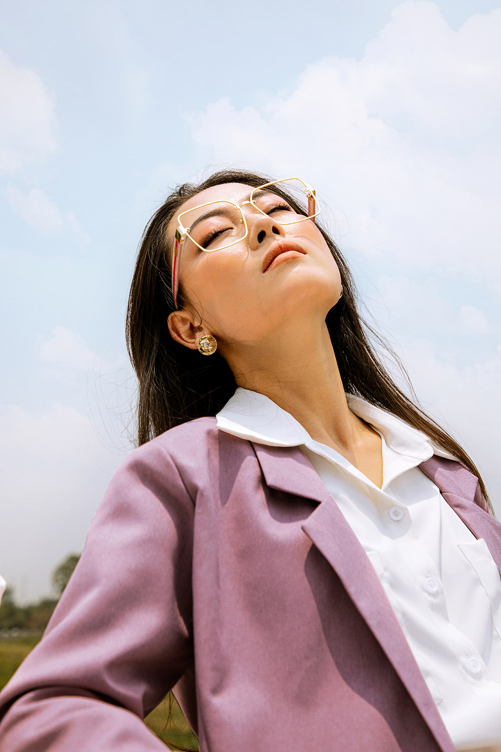 Áo khoác blazer tím phối hai túi nổi 