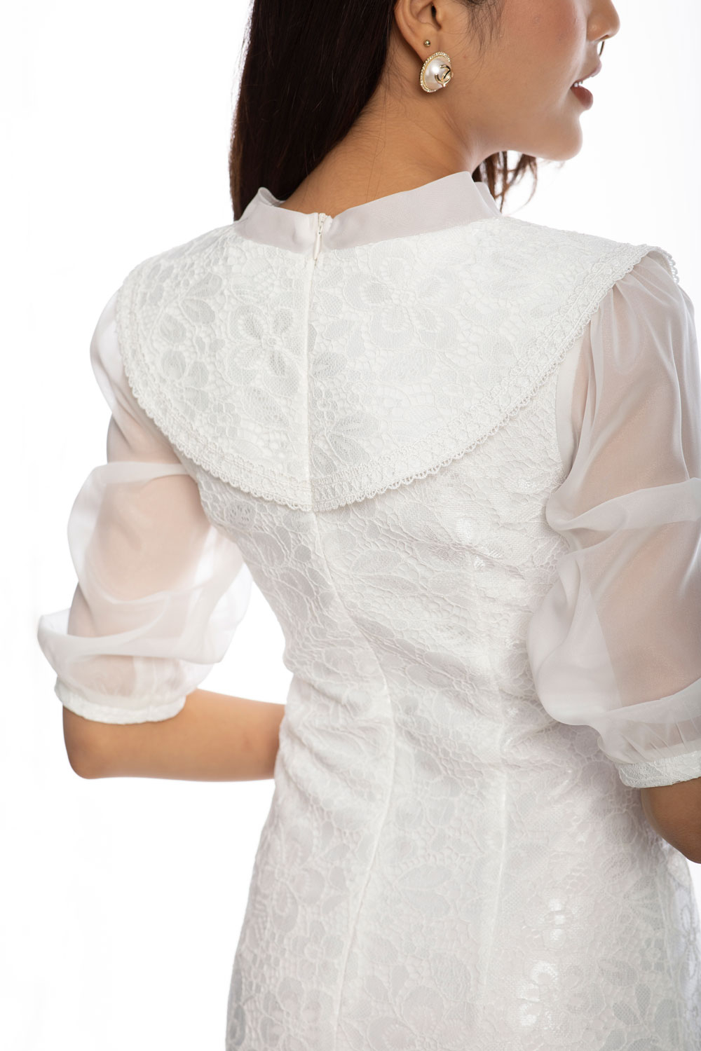 Đầm ren tay lỡ phối voan cổ thắt nơ 