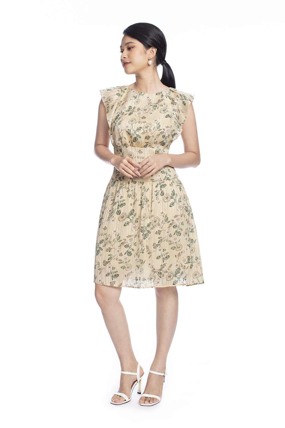 Đầm hoa dáng chữ A cut out sau lưng 