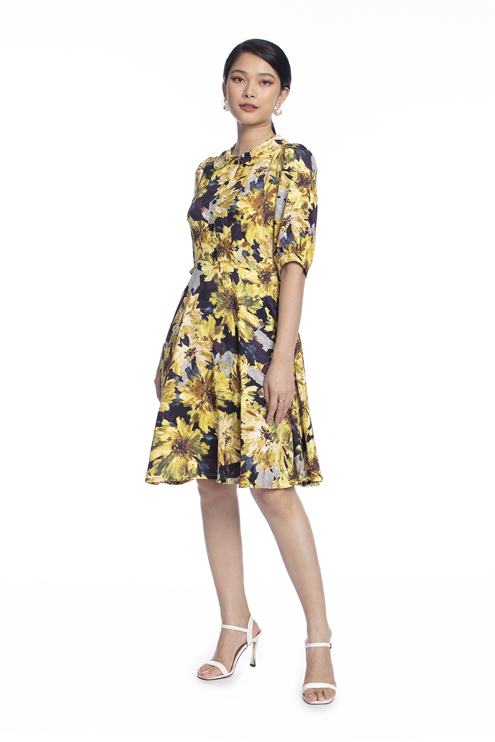 Đầm xòe hoa cổ sen tay lỡ 