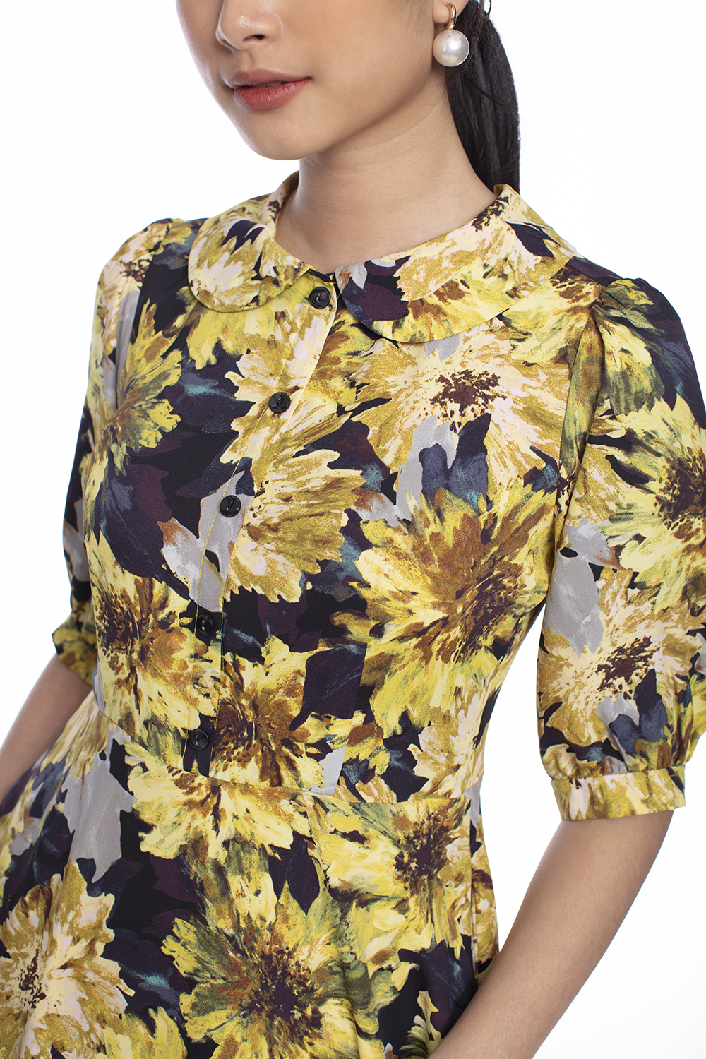 Đầm xòe hoa cổ sen tay lỡ 