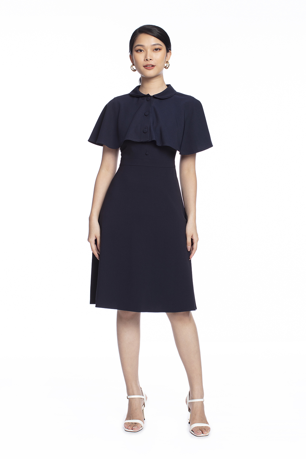 Đầm chữ A đơn sắc kèm áo khoác 