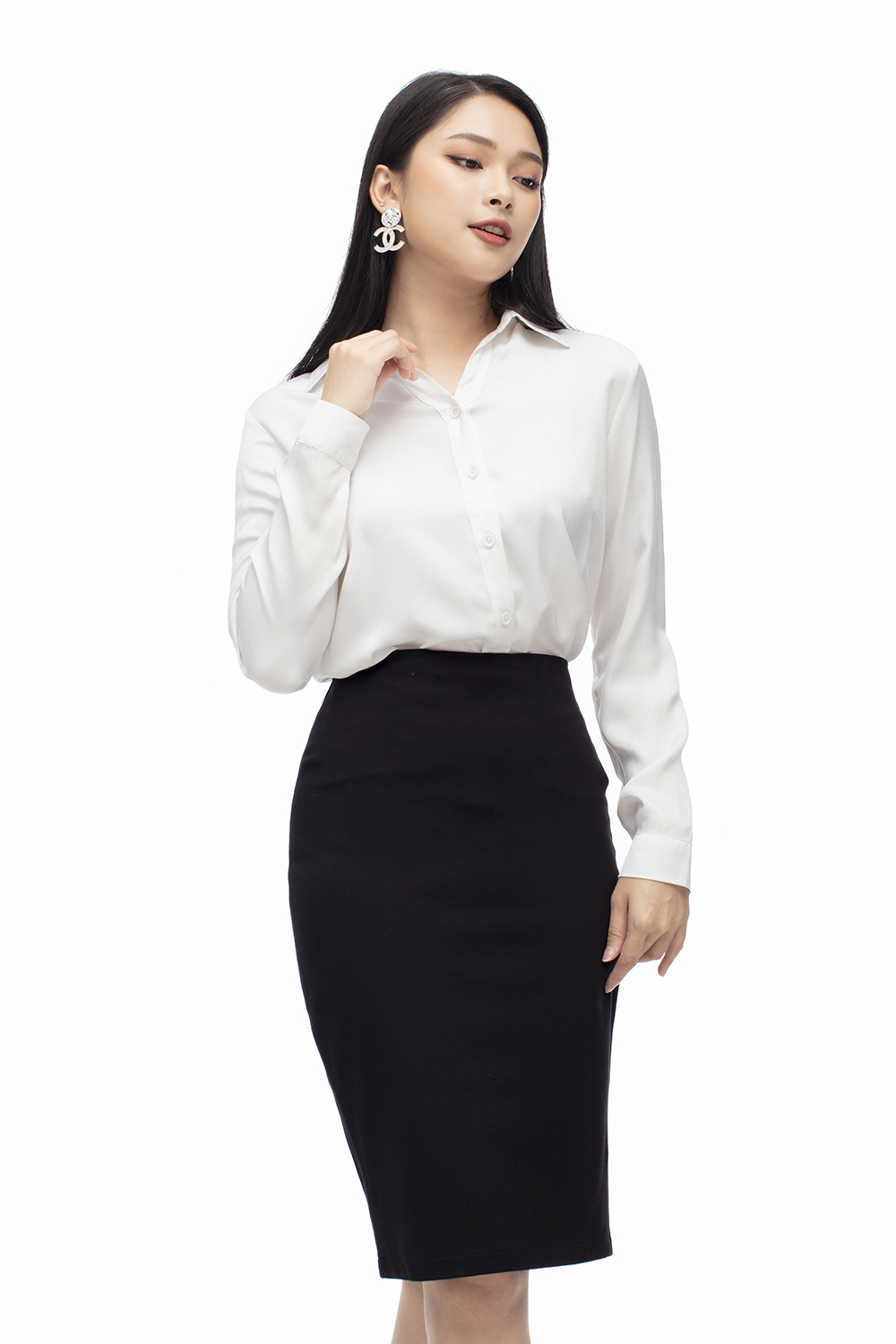 Áo sơ mi trắng dài tay 